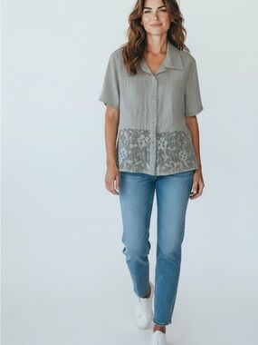 Women's 100% Linen Light Green Short-Sleeve Button-Down Shirt with Sheer Panel